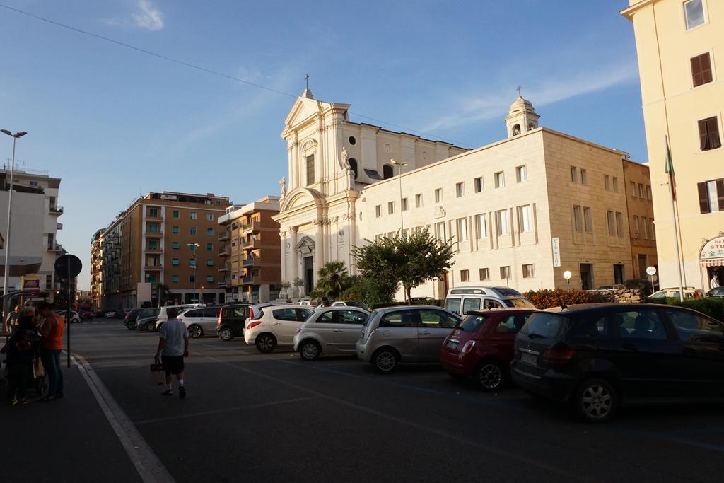Residence Stendhal Guest House Civitavecchia Buitenkant foto