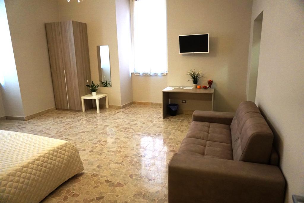 Residence Stendhal Guest House Civitavecchia Buitenkant foto