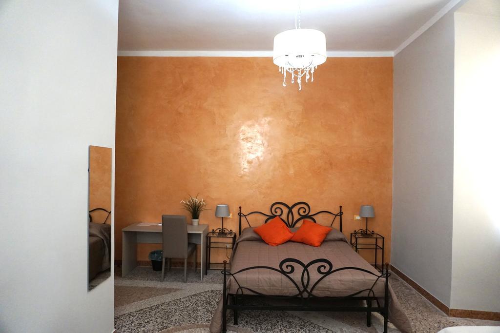 Residence Stendhal Guest House Civitavecchia Buitenkant foto