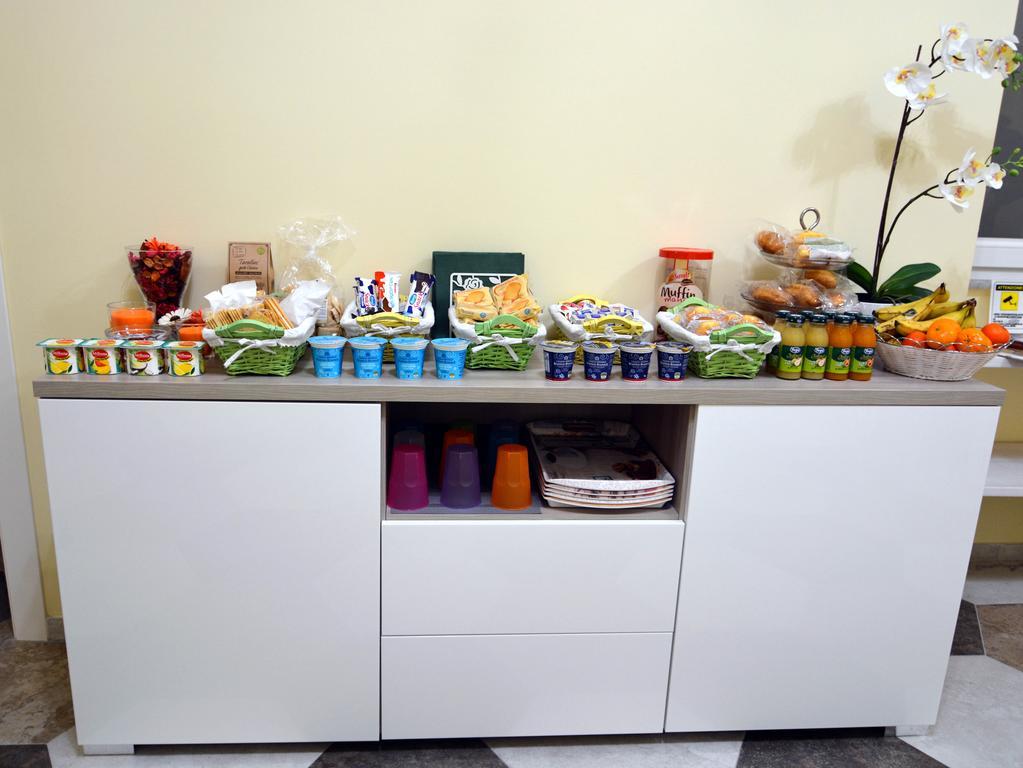 Residence Stendhal Guest House Civitavecchia Buitenkant foto