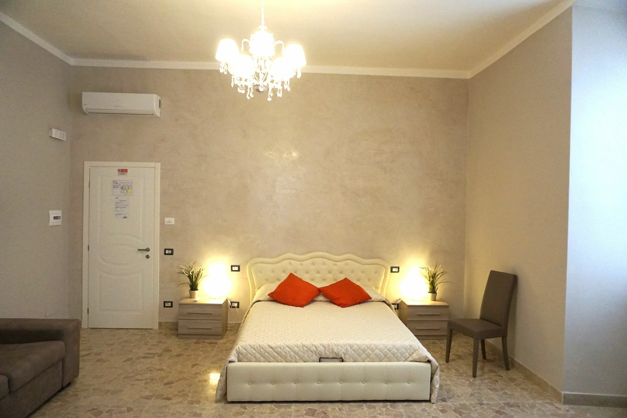 Residence Stendhal Guest House Civitavecchia Buitenkant foto
