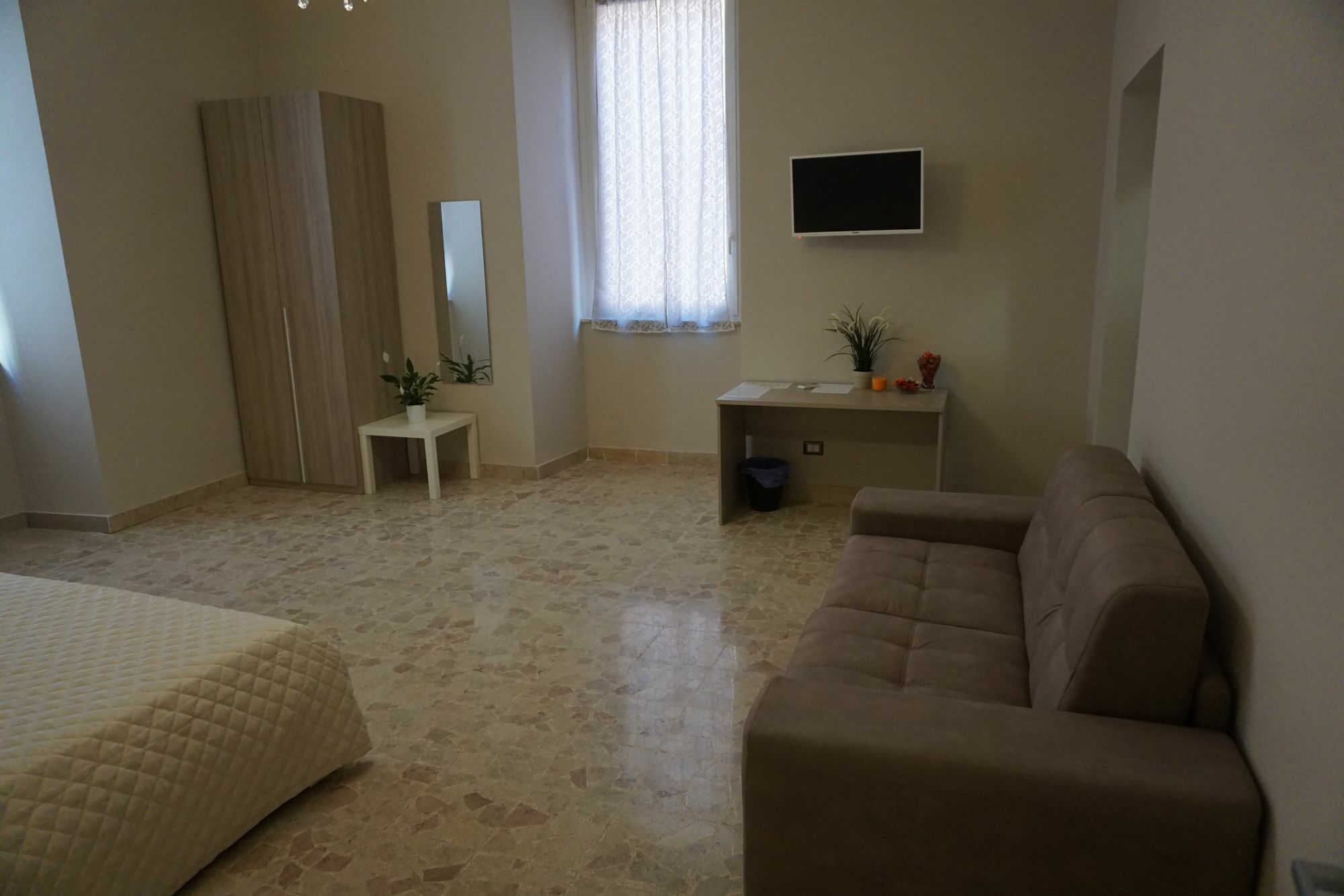 Residence Stendhal Guest House Civitavecchia Buitenkant foto